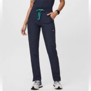 Navy FreeX Yola skinny scrub pant high waisted